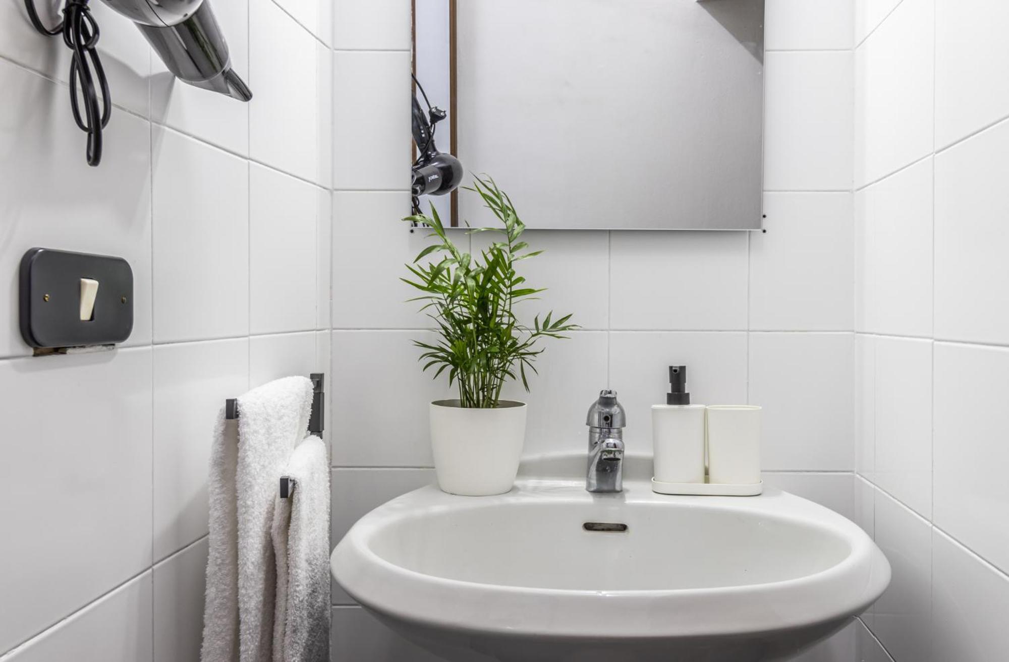 Ottonelli Street Stay- Wifi Fibra Free Tra Storchi & Centro Storico Modena Exterior photo