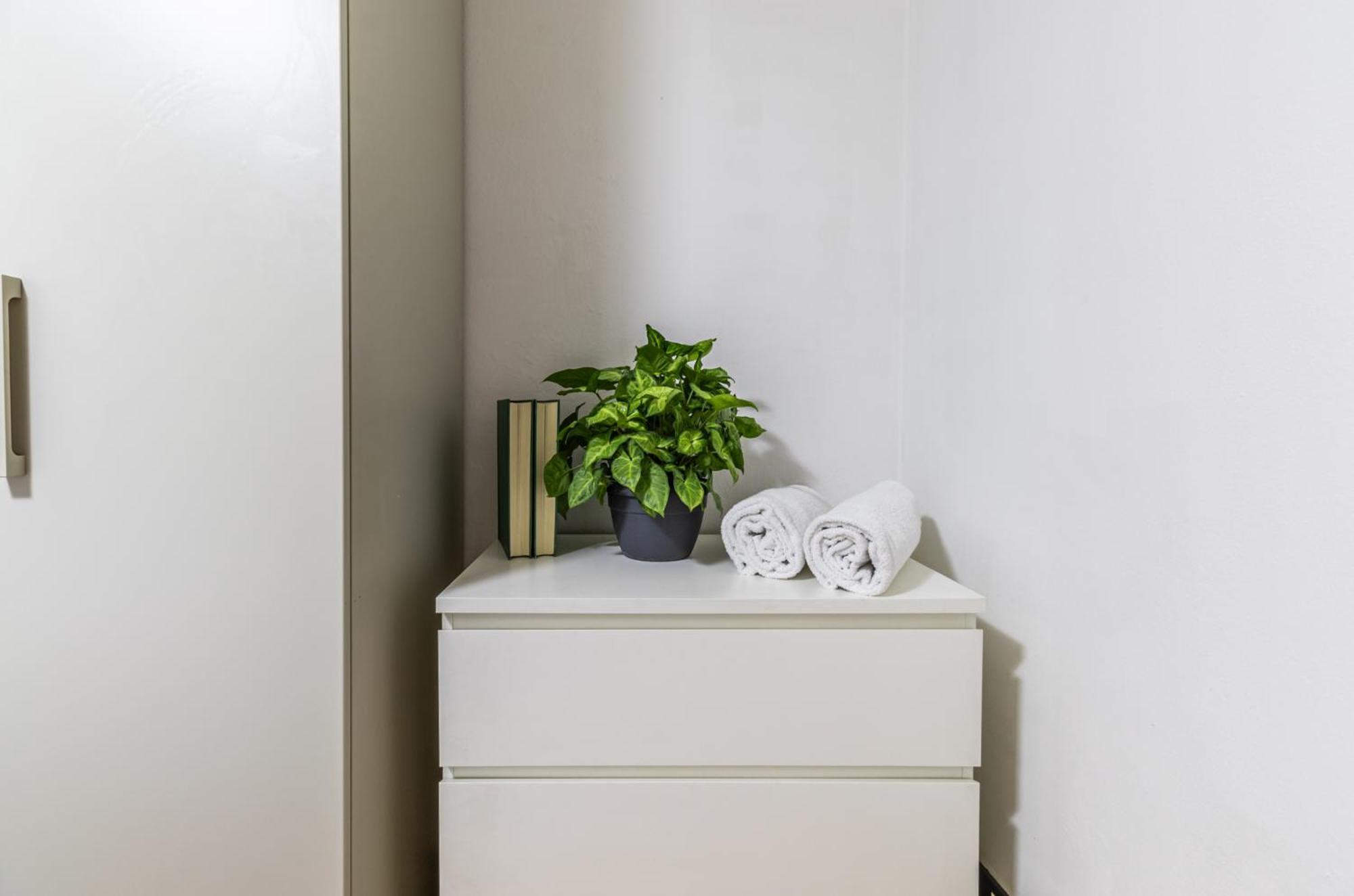 Ottonelli Street Stay- Wifi Fibra Free Tra Storchi & Centro Storico Modena Exterior photo